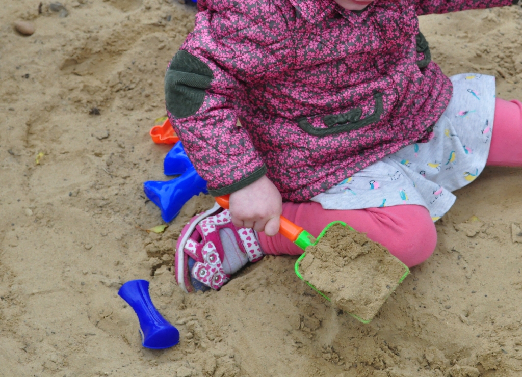 sand play for toddlers