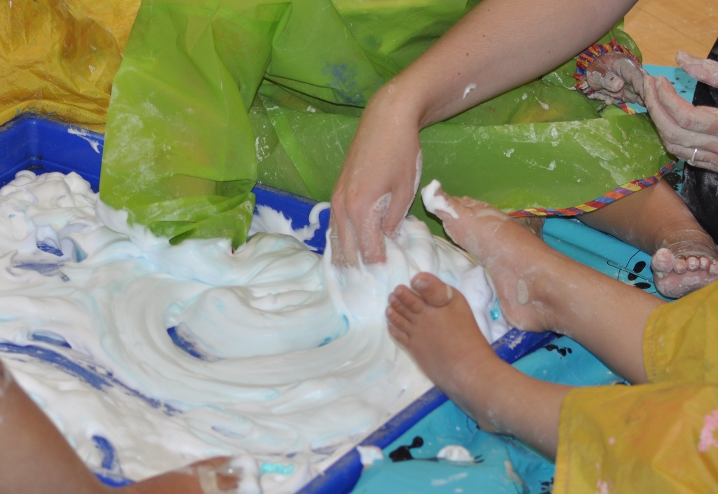 15 messy play ideas for under 2’s