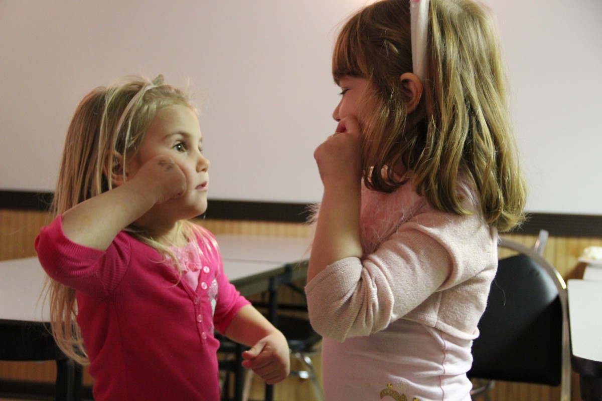 Using Makaton to support bilingual children