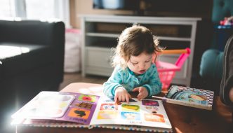 how are eyfs assessed